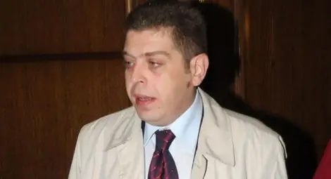 Възстановиха Петър Сантиров като съдия