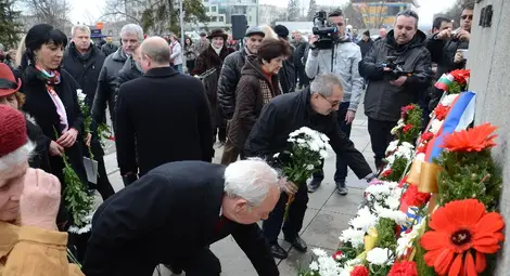 Русенци отбелязаха руския Ден на защитниците на отечеството