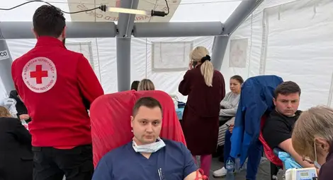 И в Русе даряват кръв за пострадалите младежи в дискотеката в Кочани