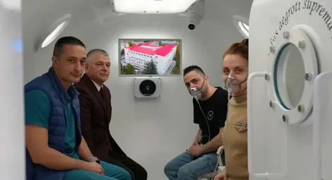 Проф. Христо Бозов с консултации за барокамерата в &bdquo;Медика Русе&ldquo;