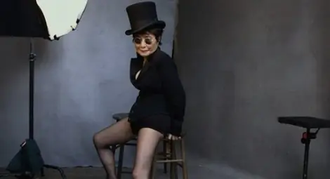 Голи баби в новия календар на Пирели