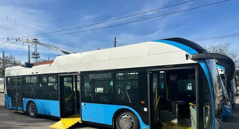 Новите тролеи с 90 места и рампа за колички