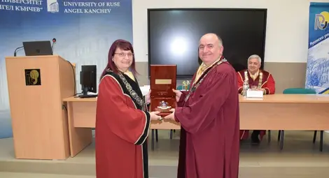 Ректорът на Военноморската академия в Констанца е най-новия почетен доктор на Русенския университет