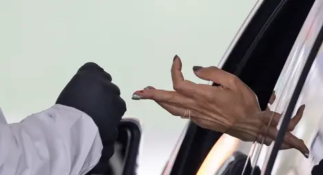 Мъже на 37 и 39 години, върнали се от Англия, са новите двама заразени с коронавирус в Русе Мъже на 37 и 39 години, върнали се от Англия, са новите двама заразени с коронавирус в Русе