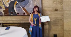 Даниела Станева от Дойче шуле стана Учител на годината на КНСБ