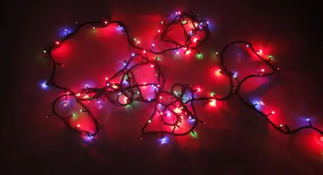 Коледните лампички могат да забавят безжичния ви интернет Коледните лампички могат да забавят безжичния ви интернет