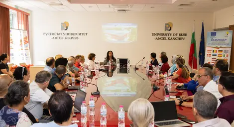 Русенският университет посрещна преподаватели по програма Еразъм+