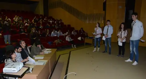 Капсула с билки и мед спечели първа награда в състезание за иновации