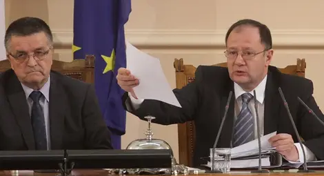 Парламентът прие декларация срещу етно-религиозното напрежение