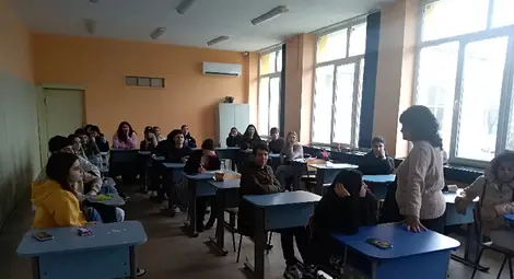 Комисията по превенция в Кубрат проведе среща на тема &bdquo;Грешката е урок&ldquo; в професионалната гимназия в града