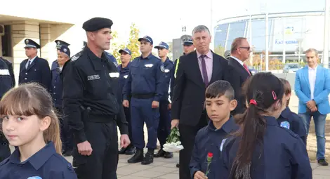 МВР отбеляза предсрочно професионалния си празник в Русе /галерия/