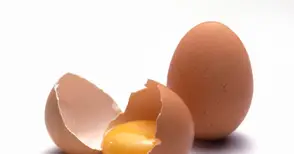 Данъчни спряха продажбата на 21 тона съмнителен яйчен жълтък