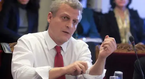 За "довиждане": Москов купува лекарства за 1,2 млрд. лв. За "довиждане": Москов купува лекарства за 1,2 млрд. лв.