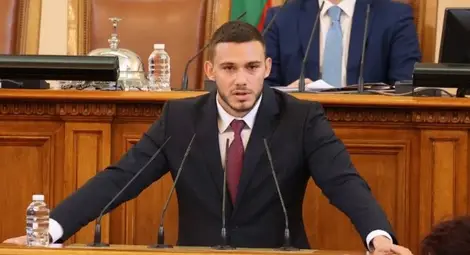 Георги КРЪСТЕВ Георги КРЪСТЕВ