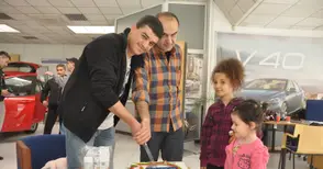 Феновете на „Волво“ празнуваха  рожден ден на любимите си коли