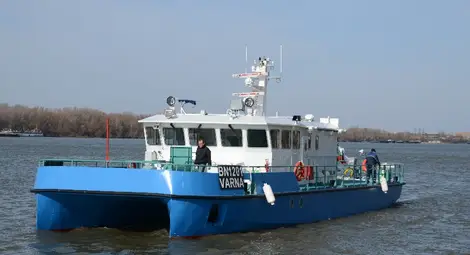 Новият хидрографски кораб акостира в Русе