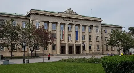 Повече дела и спазване на законните срокове отчете Окръжният съд