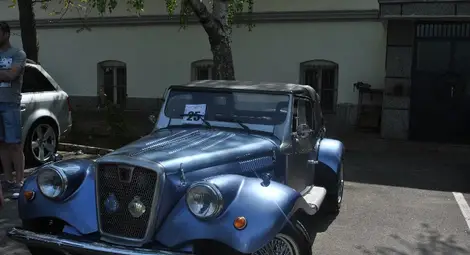 82 излъскани от следите на времето ветерани на колела дефилираха в Русе