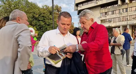 Голям концерт на любими групи постави началото на предизборната кампания за втори мандат на Пенчо Милков под мотото  &bdquo;С Русе в сърцата!&ldquo;&nbsp; /галерия/