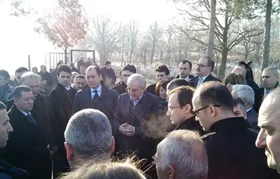 Местан пристигна на митинга в Могиляне