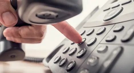 Измамници лъгали жена 8 часа, докато приберат над 6000 лева Измамници лъгали жена 8 часа, докато приберат над 6000 лева