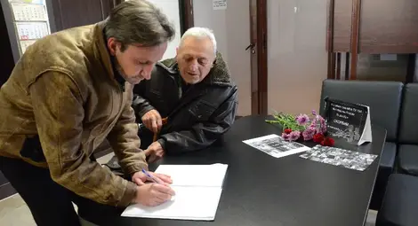 Русенци изразиха съболезнования  за гибелта на самолета край Сочи