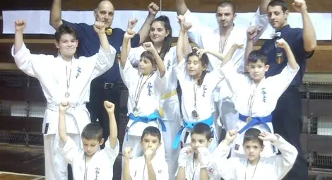 Каратистите на Друмев и Калинов с 13 медала от турнир в Шумен