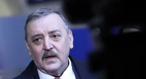 Проф. Кантарджиев: Няма и една научна статия против маските