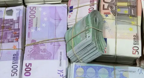 10 000 евро в плик на улицата за... ало апашите