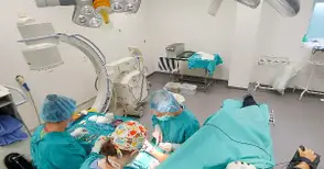 Виртуална реалност успокоява пациенти по време на операция в болница „Канев“