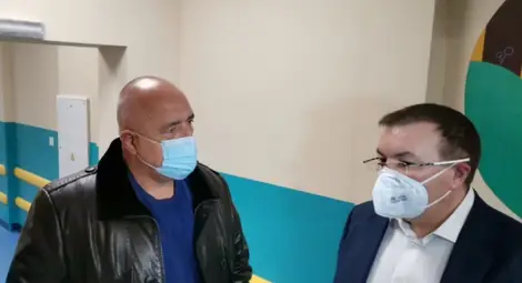 Борисов към Ангелов: Там, където чакат, пуснете зеления коридор
