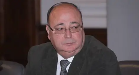 Петко Сертов разходил кучето и се прибрал