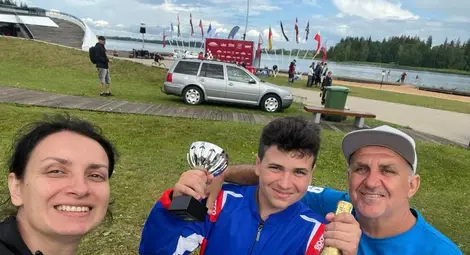 Петър Стоянов знае какво е да летиш по водата с 65 км в час