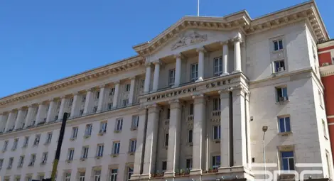 Извънредна епидемична обстановка до края на септември