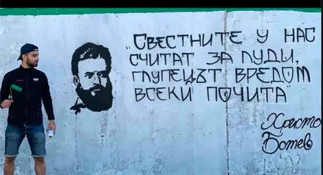 Тони Енчев: За 20-30 лева всеки може да си купи много последователи, но това само храни фалшиво его и не е подплатено със стойност