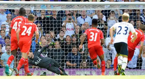 Мощен Ливърпул наказа Тотнъм на "Уайт Харт Лейн"