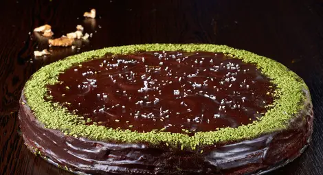 "Малката Виена" превръща прочутата торта "Сахер" в шедьовъра "Гараш"