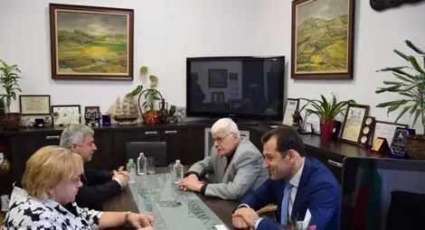 &bdquo;Росатом&ldquo; и разсекретен университет предлагат лекции пред русенски студенти