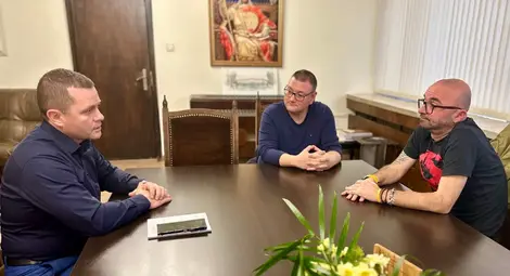 Кметът на Русе и спортистът Георги Пеев обсъдиха каузата за донорството