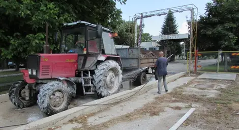 Нов собственик на свинекомплекса в Николово дни преди чумата