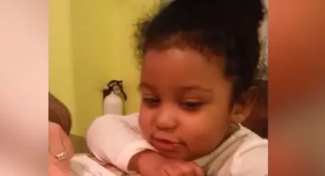 4-годишно момиченце е прочело над 1000 книги 4-годишно момиченце е прочело над 1000 книги