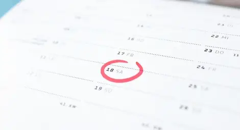 Празнични и почивни дни през 2017 година