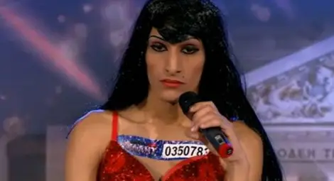 Травестит шашна журито в "България търси талант"