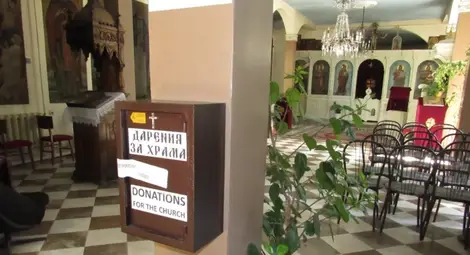 Нагъл крадец от Руската църква звъни на 112, че не му сервират бира