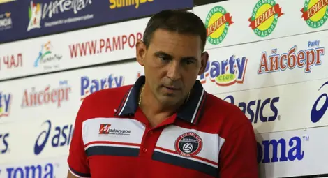 Шампион с „Нефтохимик“ ще е новият старши треньор на волейболния „Дунав“ Шампион с „Нефтохимик“ ще е новият старши треньор на волейболния „Дунав“