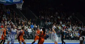 Сайт праща Пламен Константинов начело на волейболния „Дунав“