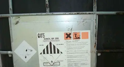 51 бидона с опасни отпадъци стоварени незаконно в Пухлево дере