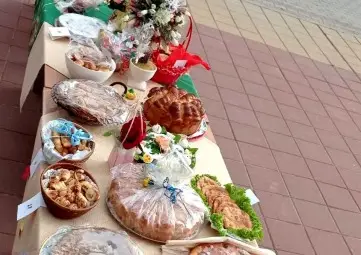 Голям великденски заек стана звезда на пъстър празник в Щръклево