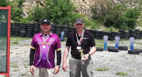 Русенски стрелци с призови места в Разград