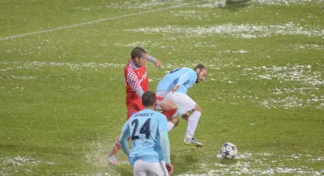 &bdquo;Дунав&ldquo; доплува до четвъртфинал за купата сред локвите на трагичния Градски стадион